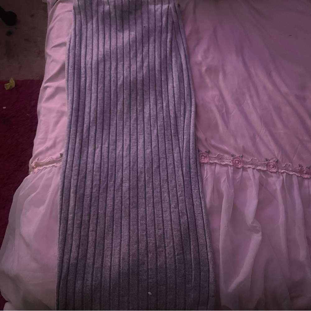 Stylish Gray Ribbed Skirt